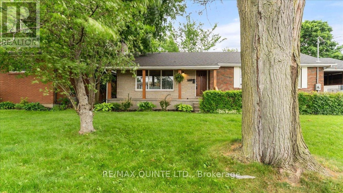 505 Victoria Avenue, Belleville, Ontario  K8N 2G4 - Photo 2 - X12235639