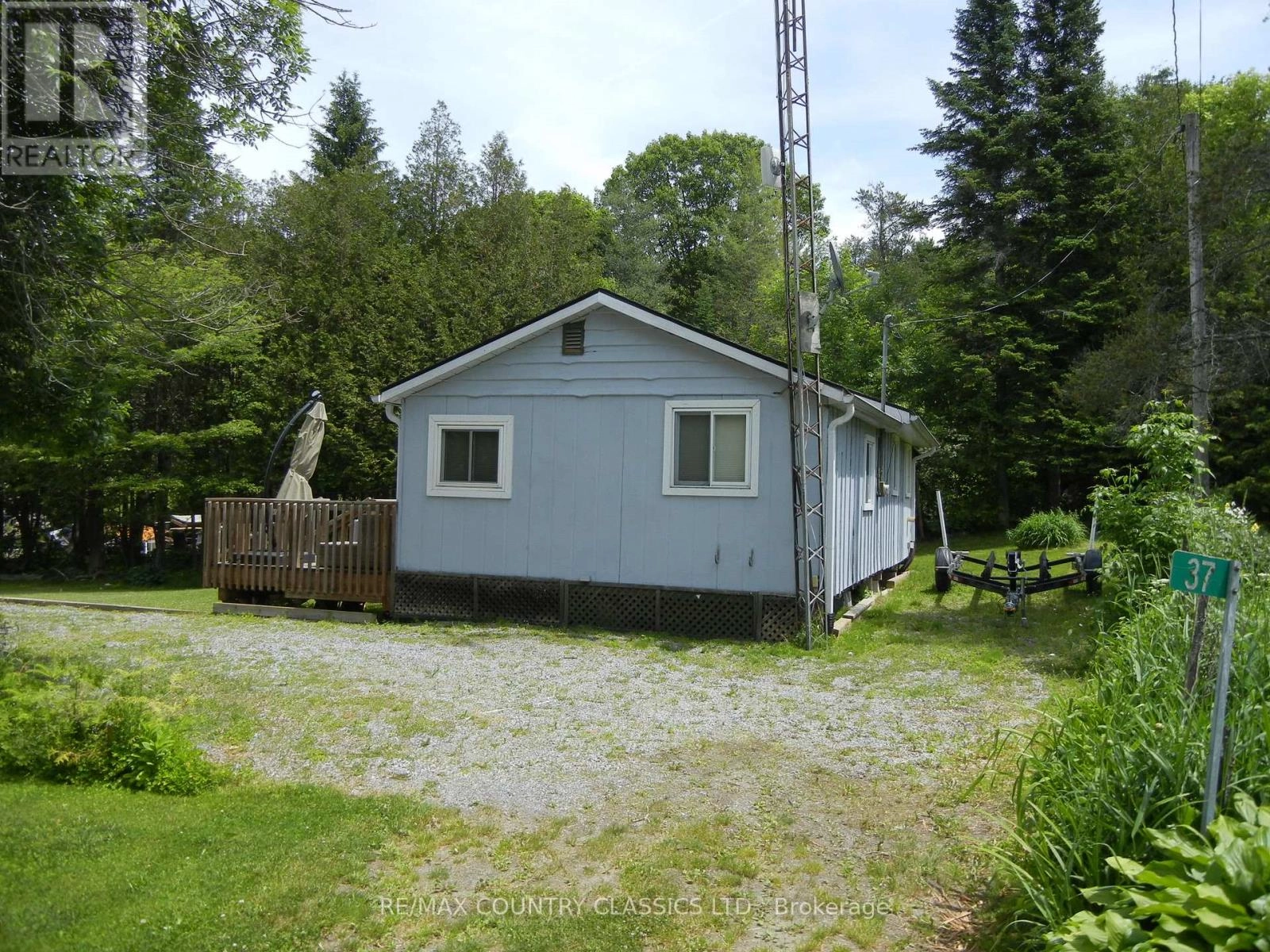 37 Goldfinch Lane, North Kawartha, Ontario  K0L 1A0 - Photo 2 - X12235888