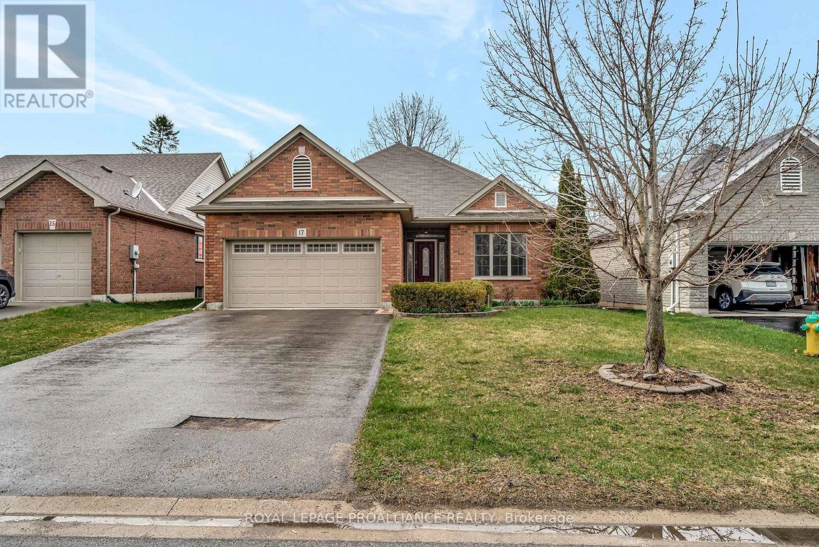 17 Gavey Street, Belleville, Ontario  K8N 4Z5 - Photo 1 - X12235903
