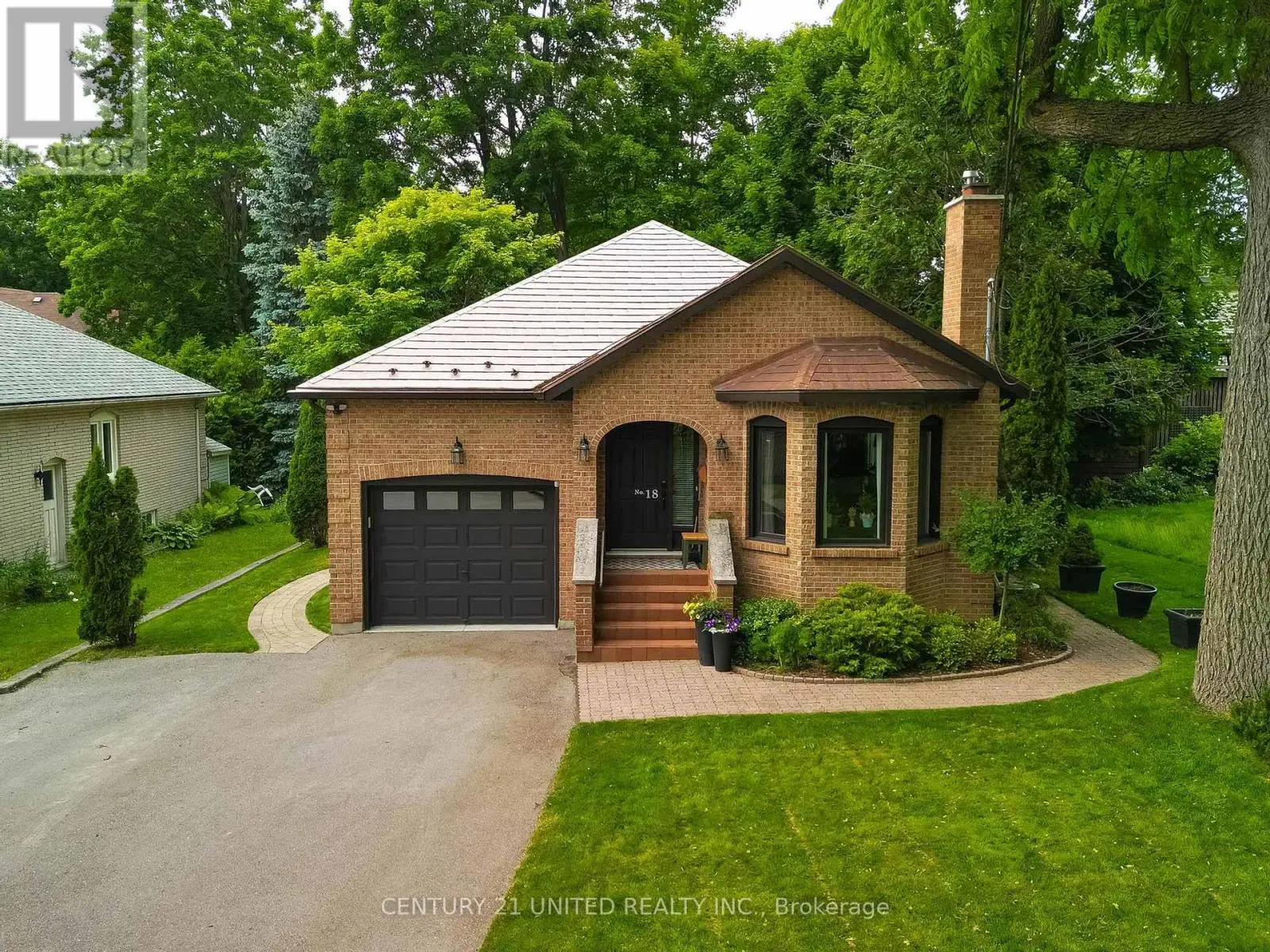 18 ENGLEBURN PLACE, Peterborough East, Ontario
