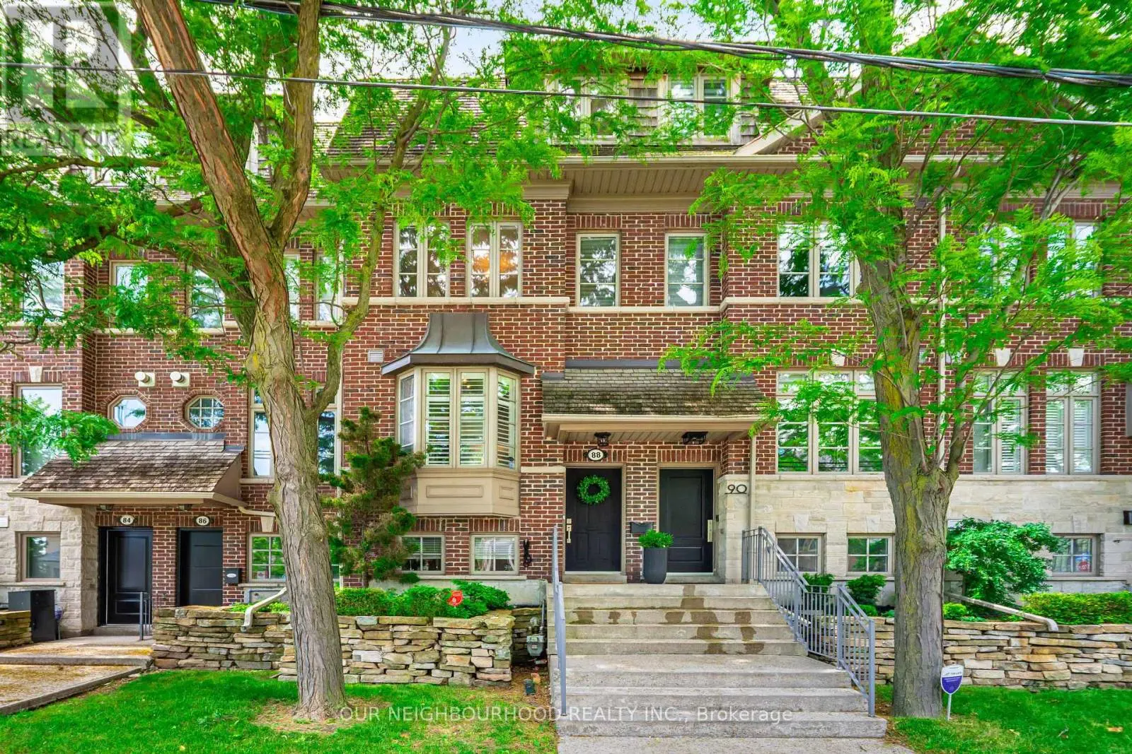 88 Milton Street, Toronto, Ontario  M8Y 2Y2 - Photo 1 - W12236437