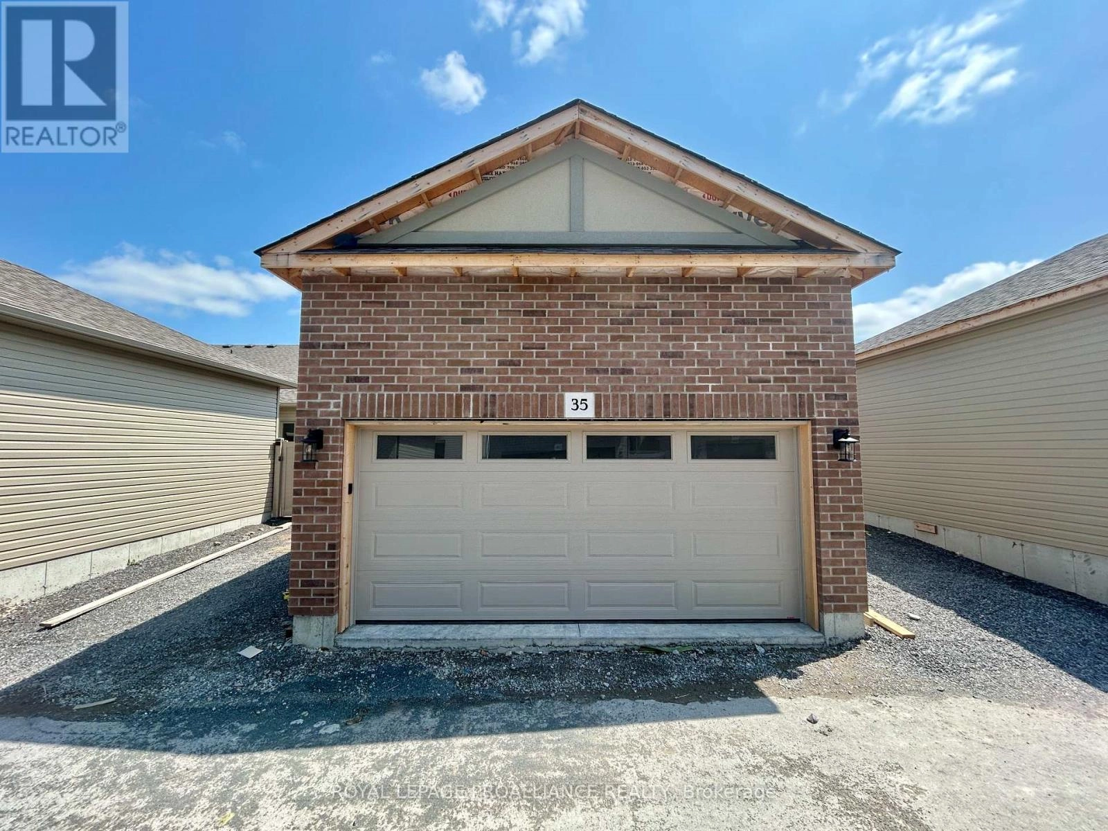 35 Athabaska Drive, Belleville, Ontario  K8N 0T1 - Photo 3 - X12193532