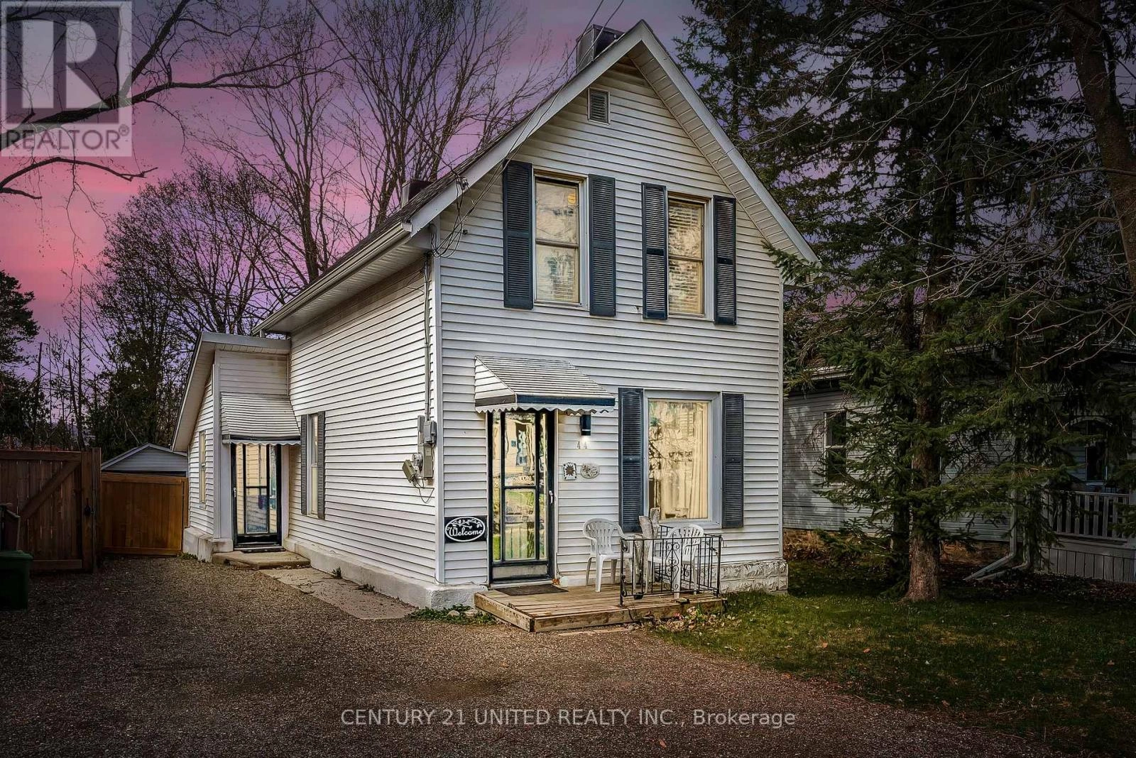 44 Elgin Street, Kawartha Lakes, Ontario  K9V 3W3 - Photo 1 - X12119592