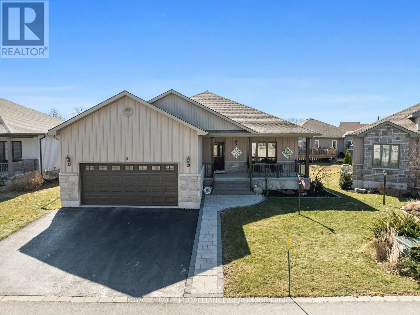 5 Conger Drive, Prince Edward County, Ontario  K0K 3L0 - Photo 1 - X12236836