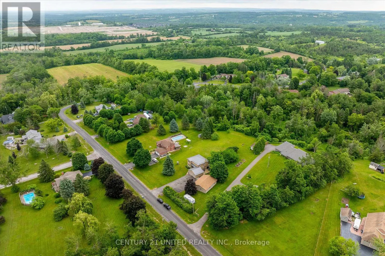 44 Valleyview Drive, Cavan Monaghan, Ontario  L0A 1G0 - Photo 3 - X12236843