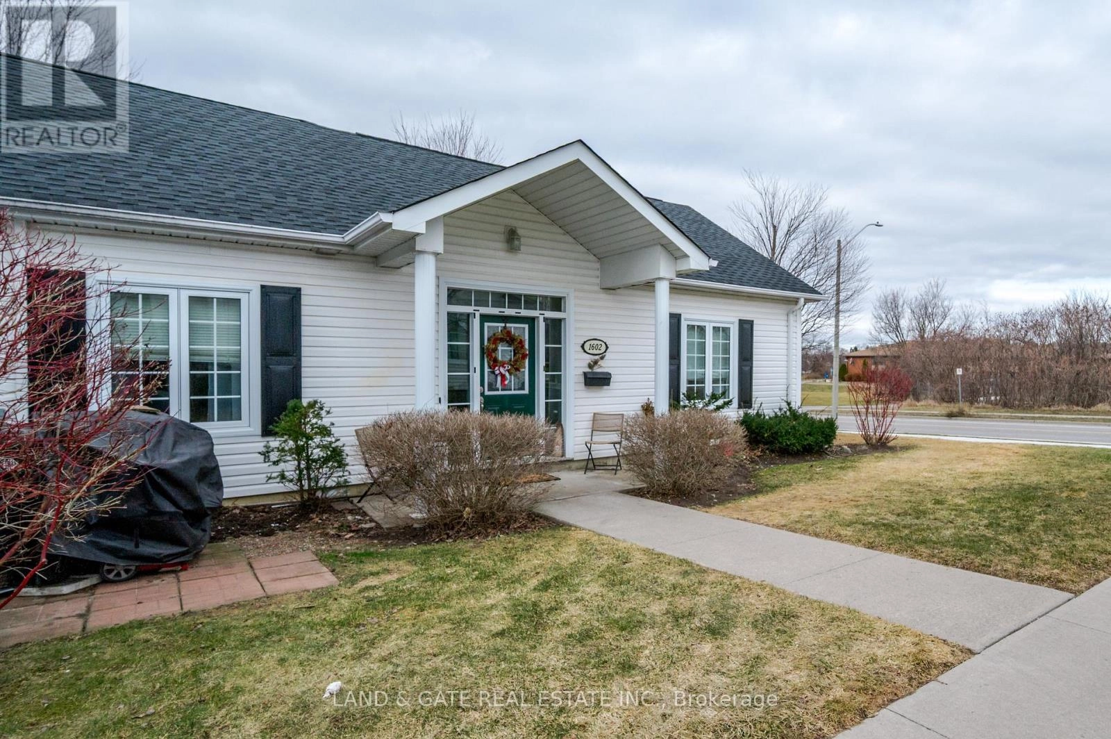 1602 - 1055 Birchwood Trail, Cobourg, Ontario  K9A 5Y1 - Photo 1 - X12237592