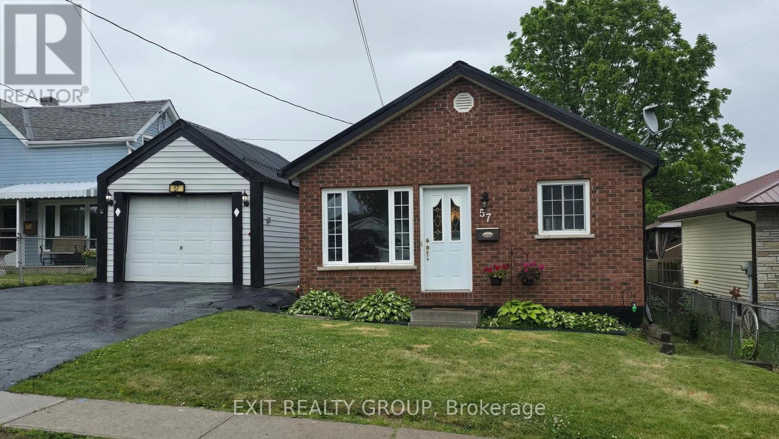 57 Prince Of Wales Drive, Belleville, Ontario  K8P 2T6 - Photo 2 - X12237666