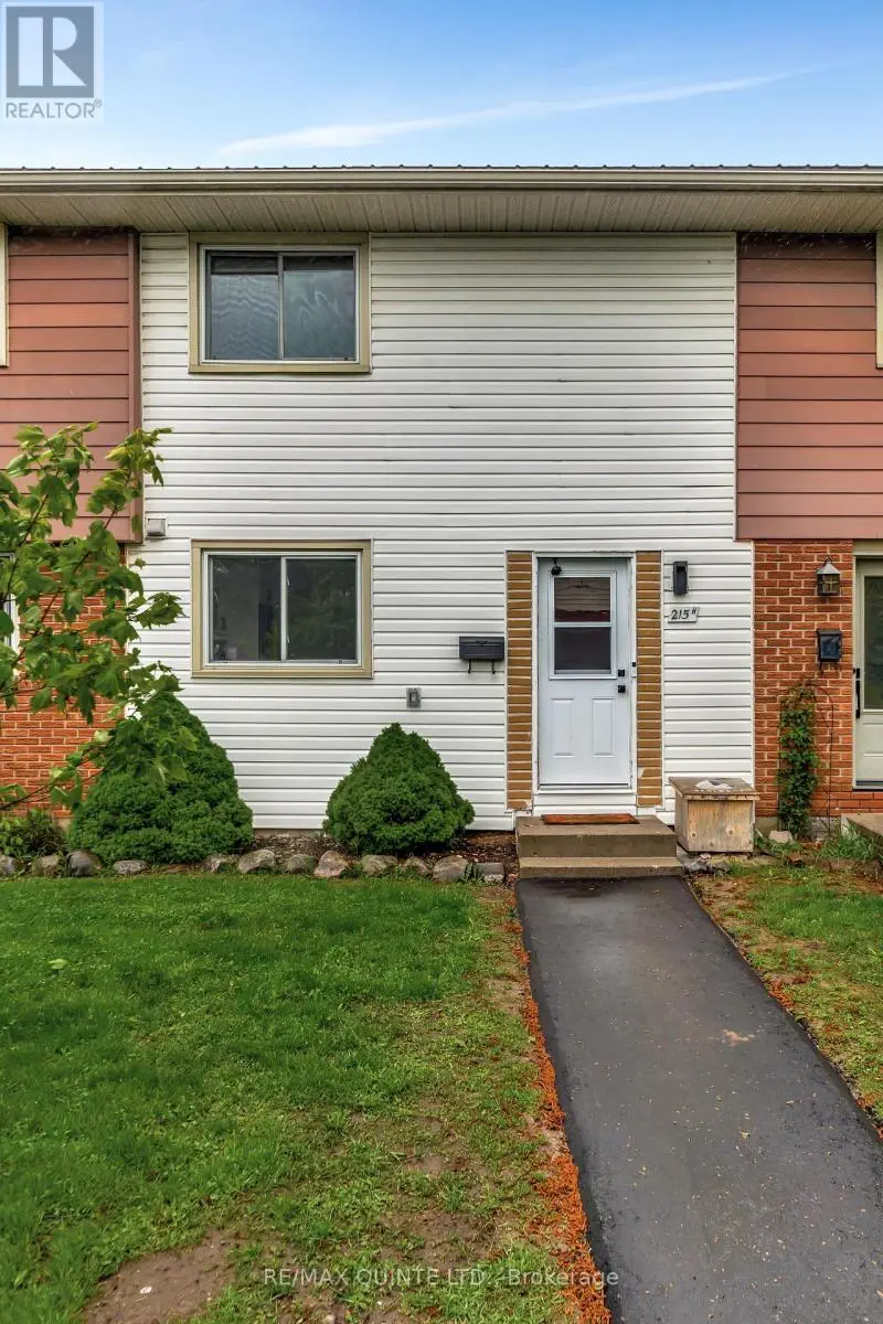 H - 215 North Park Street, Belleville, Ontario  K8P 4T9 - Photo 3 - X12238777