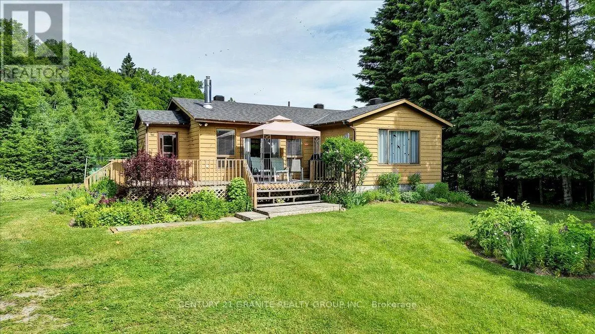 3338 SOUTH BAPTISTE LAKE ROAD, Highlands East, Ontario