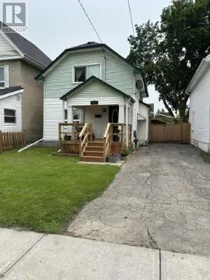 215 Braidwood Avenue, Peterborough South, Ontario  K9J 1V2 - Photo 2 - X12239010