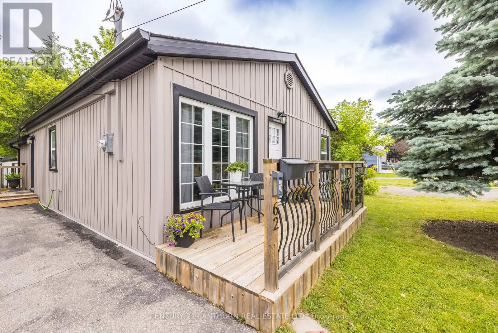 62 GEORGE STREET, Quinte West, Ontario