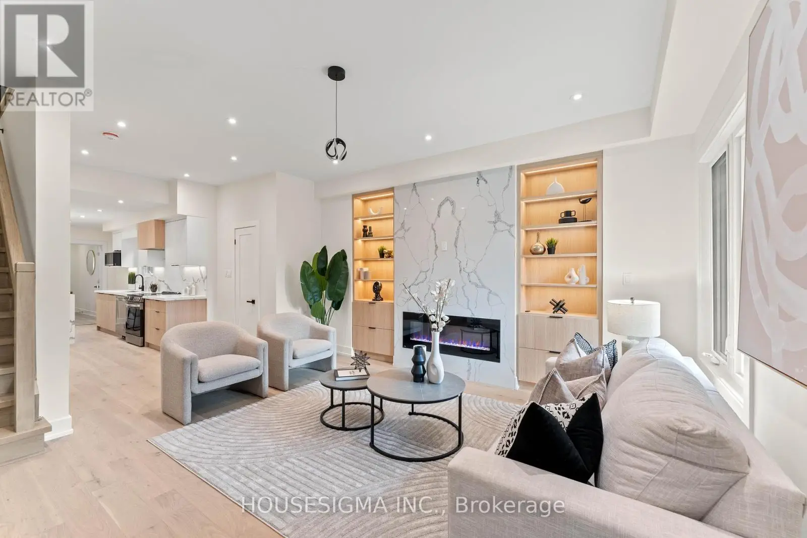 204 Franklin Avenue, Toronto, Ontario  M6P 3Z3 - Photo 2 - W12239673