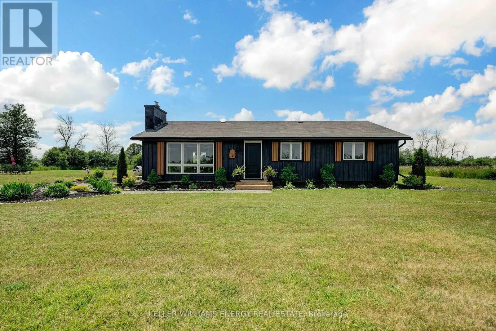 19893 Loyalist Parkway, Prince Edward County, Ontario  K0K 1T0 - Photo 1 - X12239613