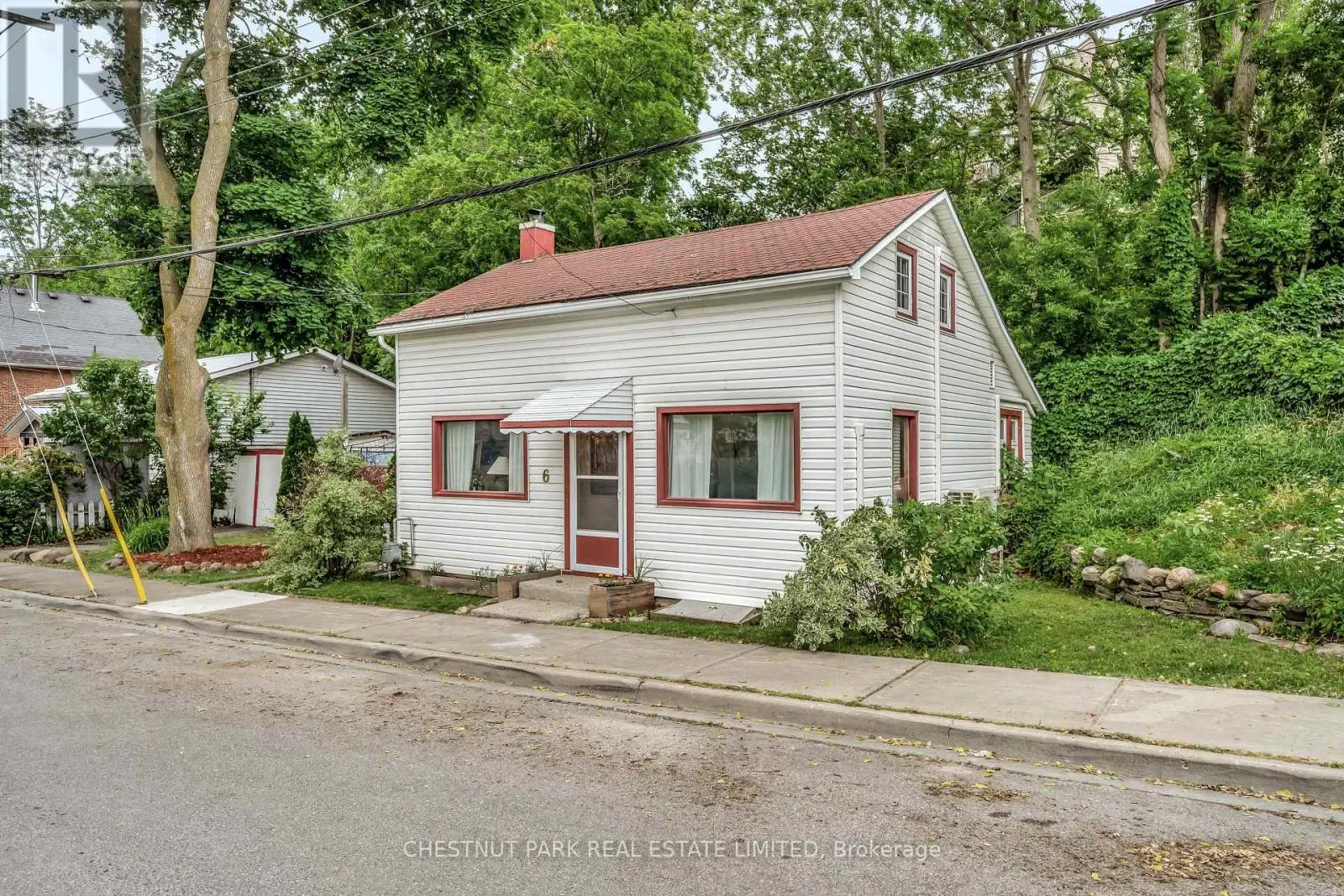 6 East Mary Street, Prince Edward County, Ontario  K0K 2T0 - Photo 1 - X12239691