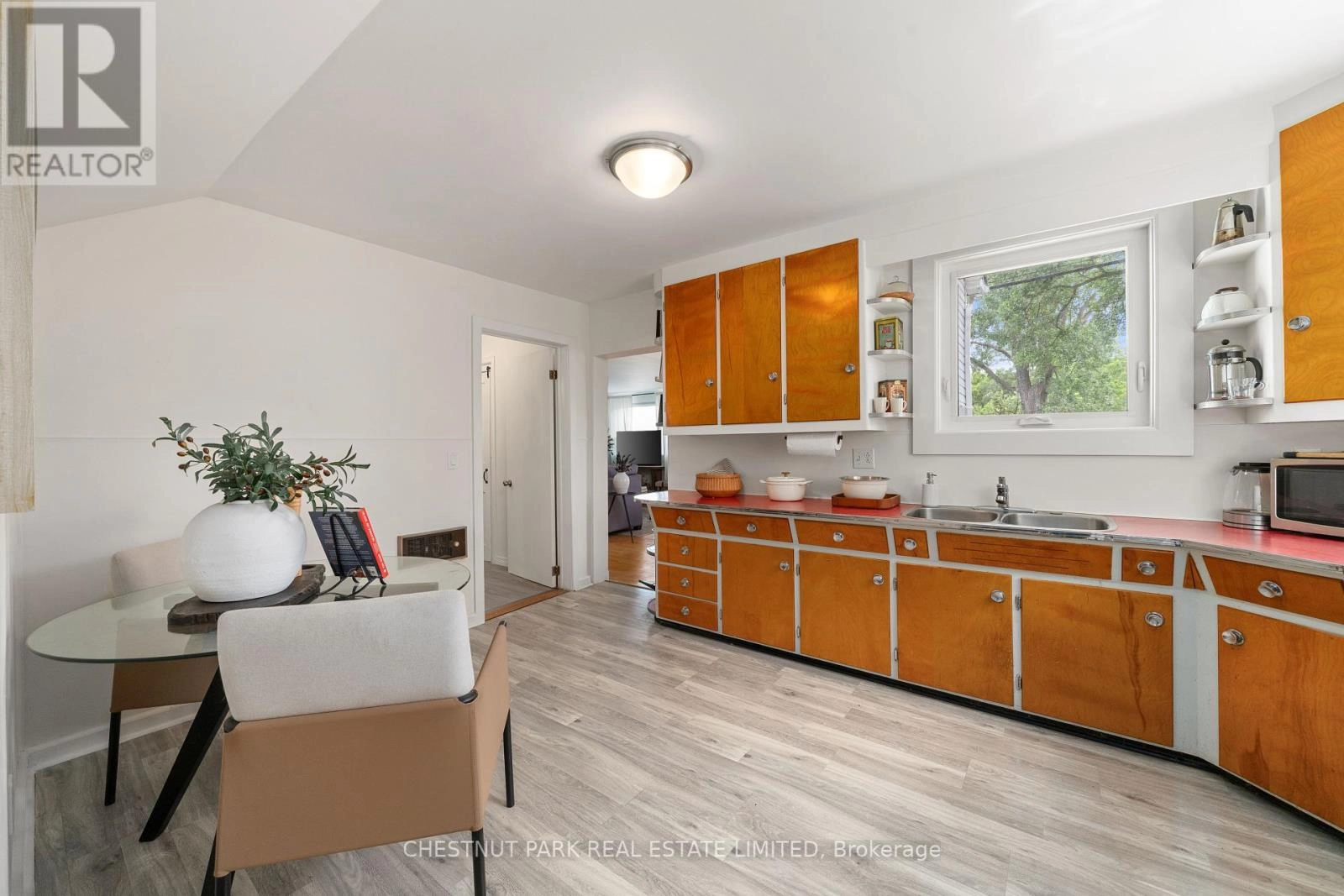 6 East Mary Street, Prince Edward County, Ontario K0K 2T0 - Photo 16 - X12239691