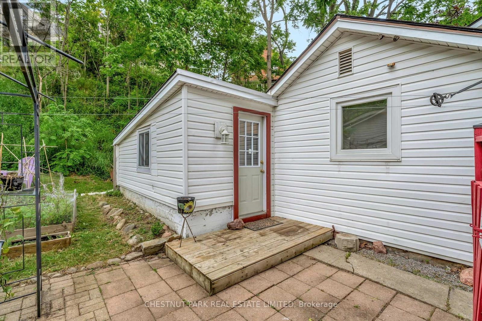 6 East Mary Street, Prince Edward County, Ontario K0K 2T0 - Photo 29 - X12239691