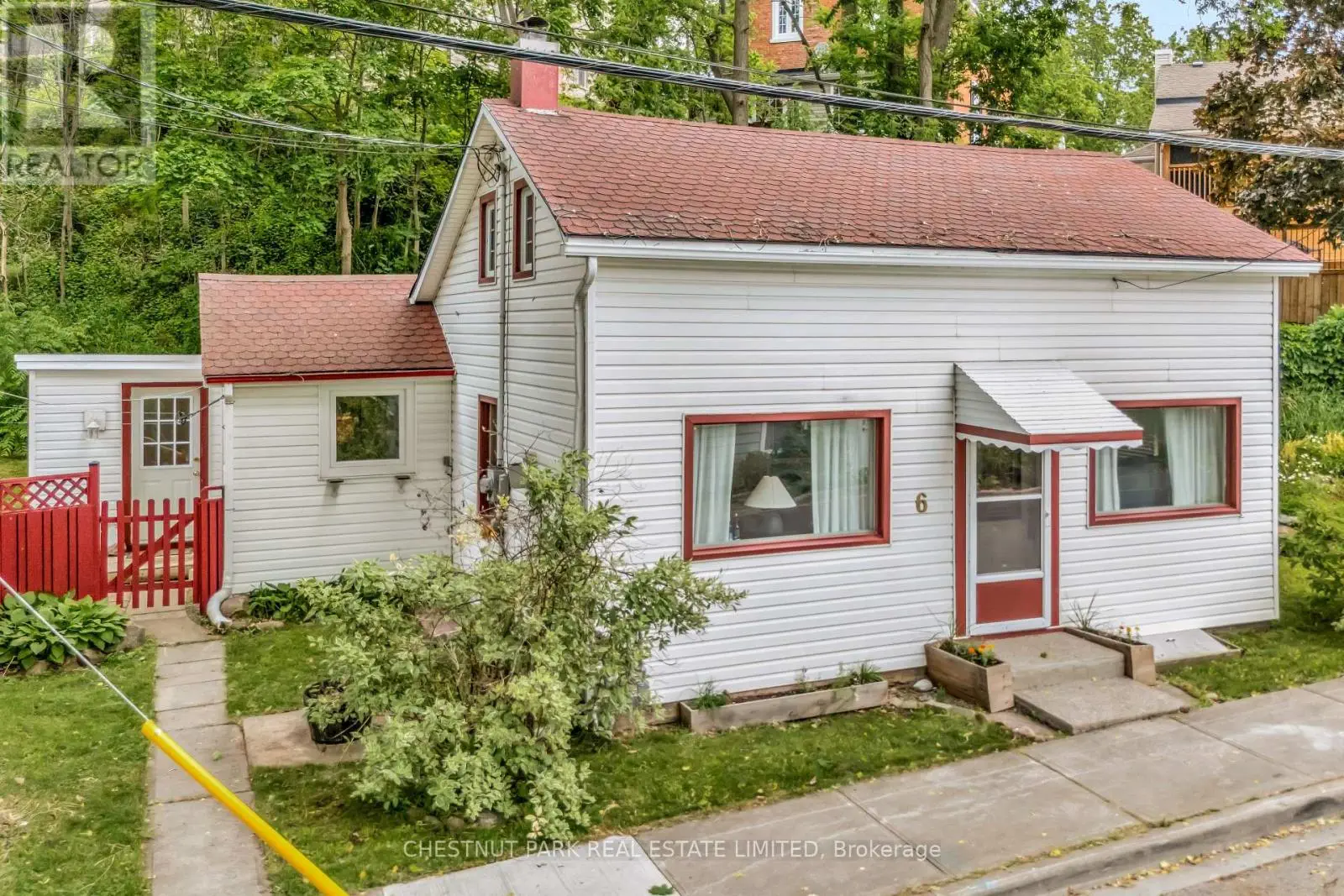 6 East Mary Street, Prince Edward County, Ontario  K0K 2T0 - Photo 3 - X12239691