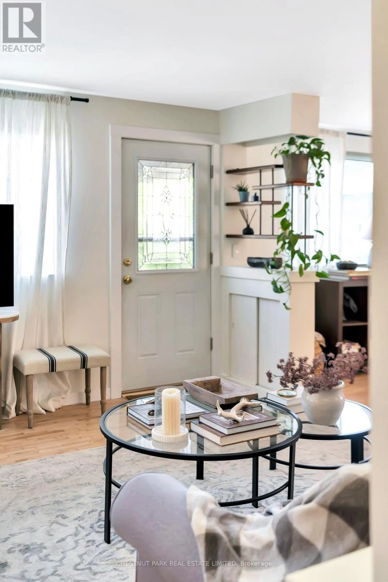 6 East Mary Street, Prince Edward County, Ontario K0K 2T0 - Photo 4 - X12239691