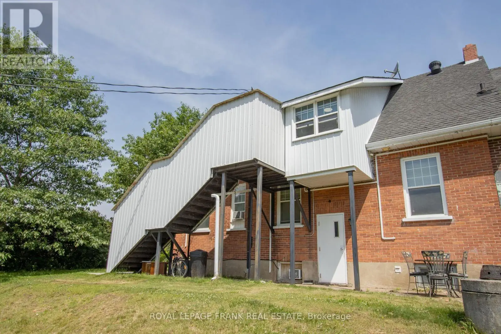 33 Flint Avenue, Bancroft, Ontario  K0L 1C0 - Photo 3 - X12020588