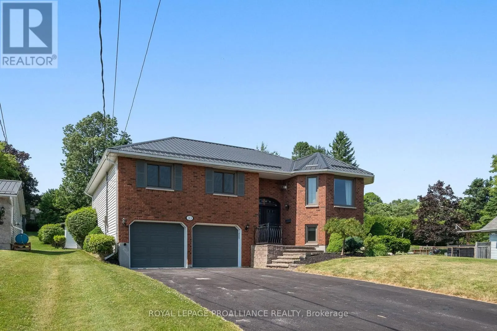 10 Lenore Avenue, Hamilton Township, Ontario  K9A 5M2 - Photo 2 - X12239794