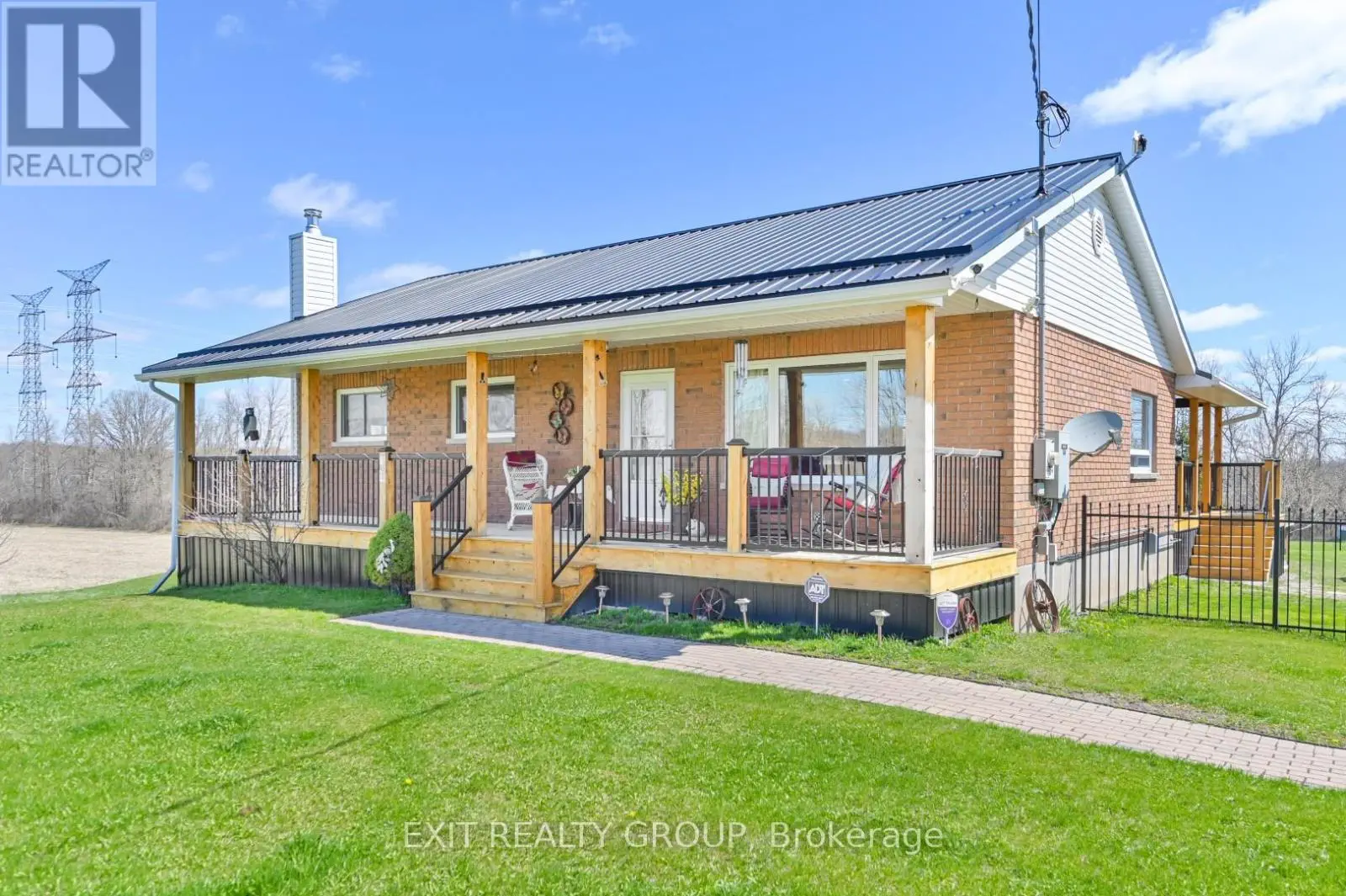1690 Wallbridge Loyalist Road, Quinte West, Ontario  K8N 4Z5 - Photo 1 - X12239944