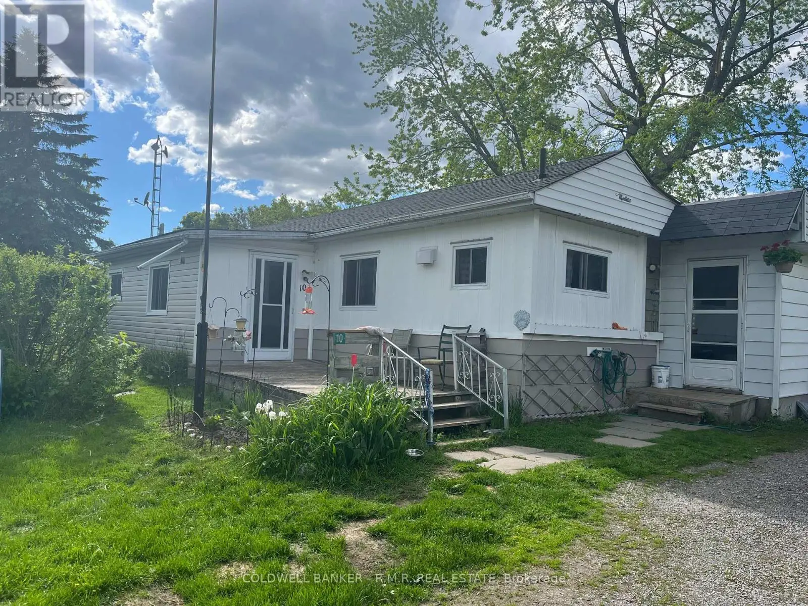 10 Driftwood Crescent, Kawartha Lakes, Ontario  K9V 0K1 - Photo 1 - X12240340