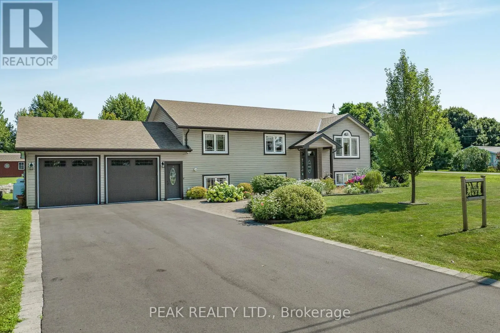 116 PRINYERS COVE CRESCENT, Prince Edward County, Ontario