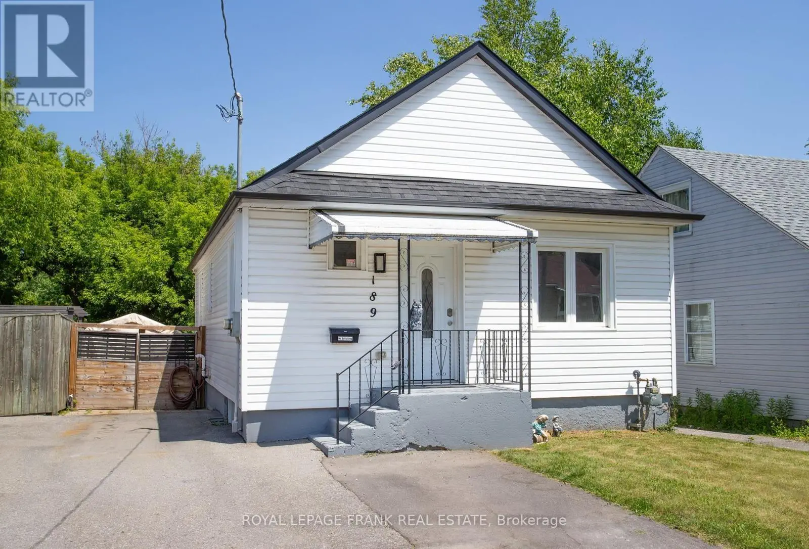 189 Nassau Street, Oshawa, Ontario  L1J 2A9 - Photo 1 - E12241245
