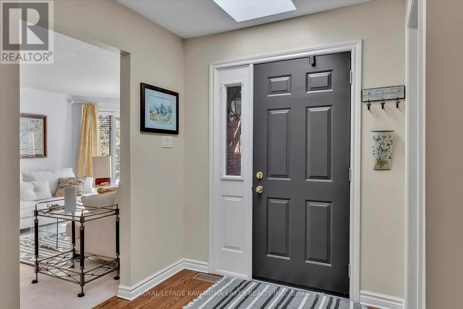 85 Navigators Trail, Kawartha Lakes, Ontario  K0M 1A0 - Photo 2 - X12241260