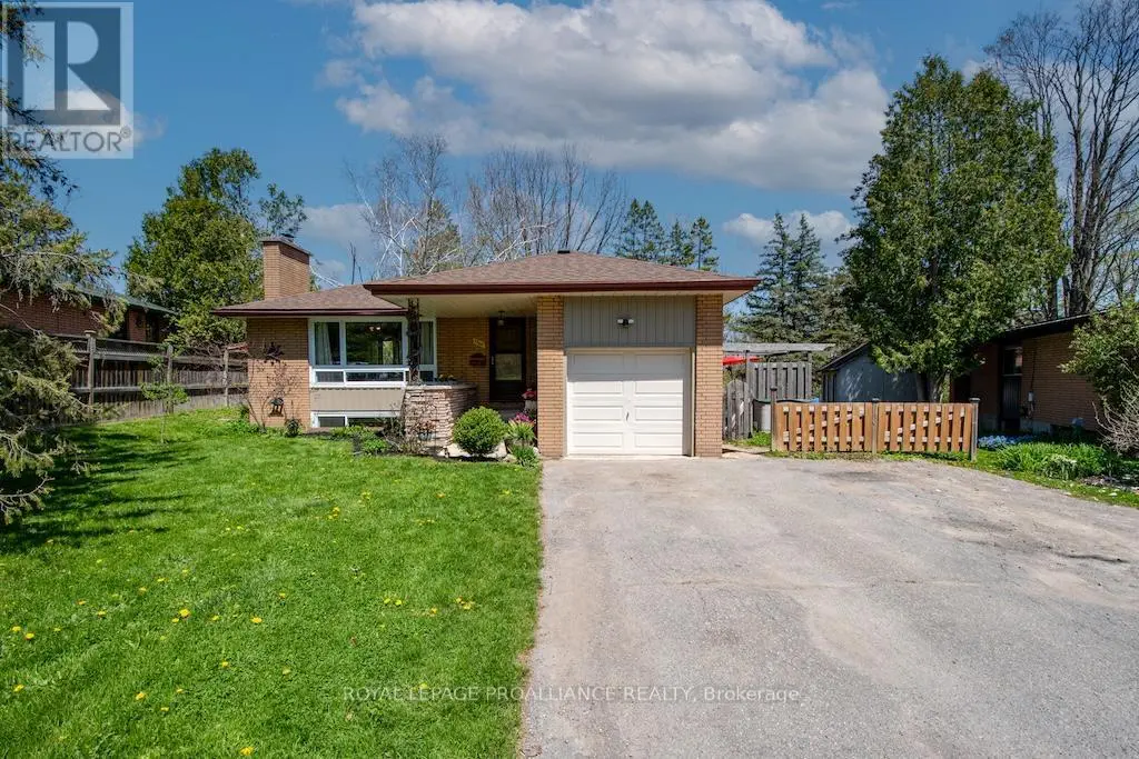 1060 GLENDALE DRIVE, Peterborough North, Ontario