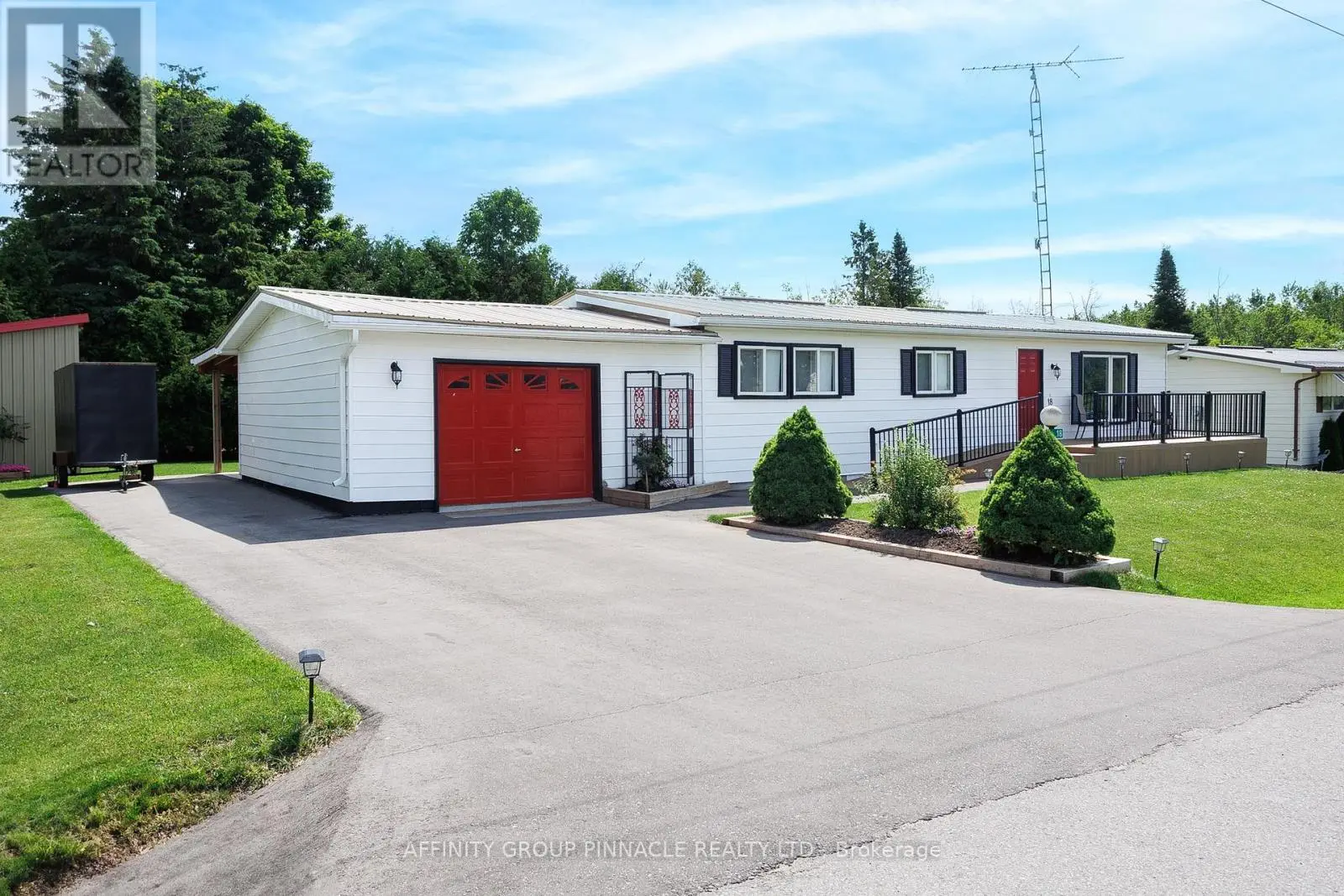 18 Vista Drive, Kawartha Lakes, Ontario  K9V 4R1 - Photo 3 - X12241740