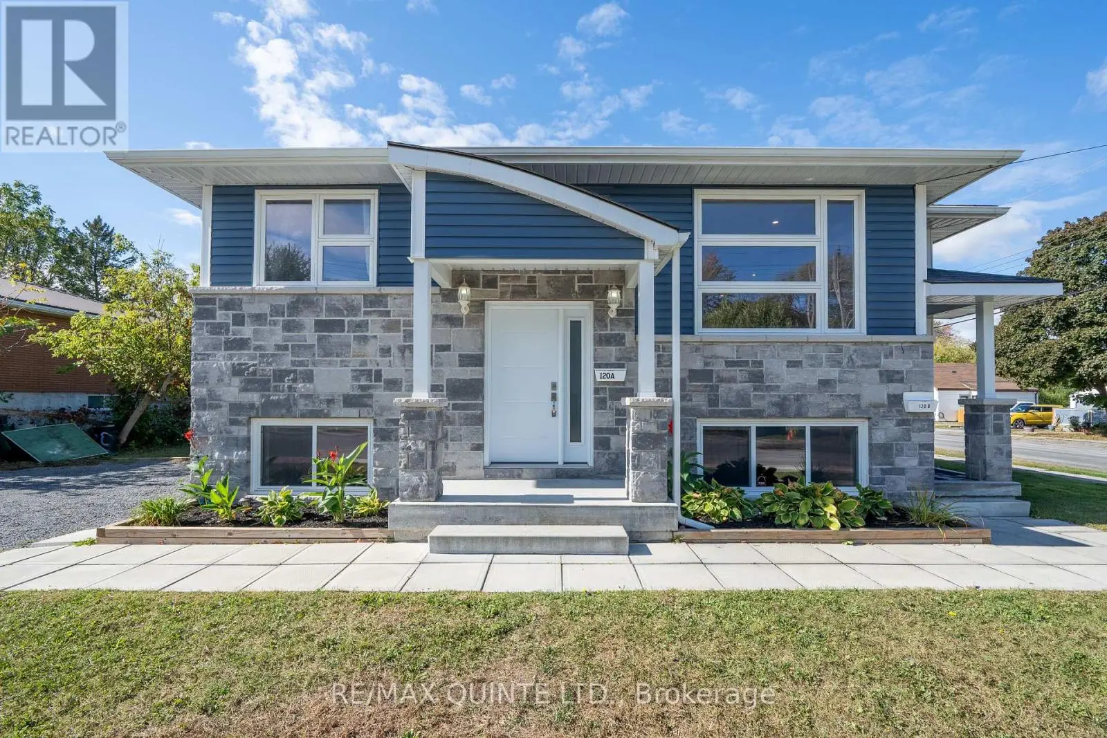 120 STANLEY STREET, Belleville, Ontario