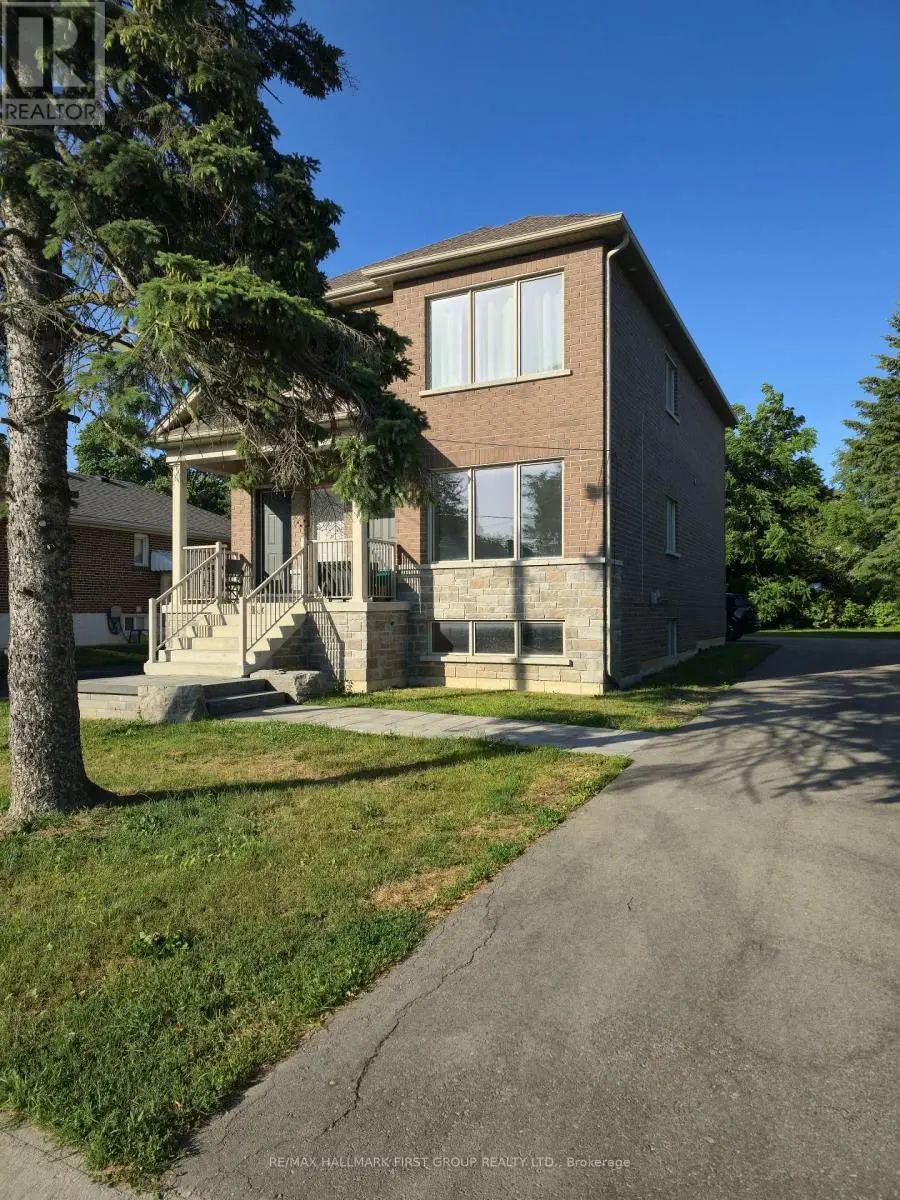 713 Green Street Whitby Street, Whitby, Ontario  L1N 4G1 - Photo 1 - E12241956