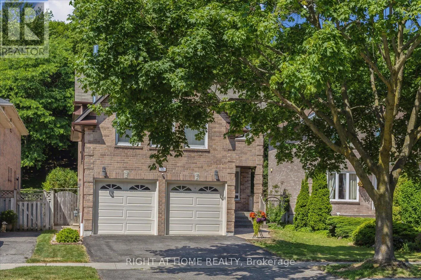 123 RAVENSCROFT ROAD, Ajax, Ontario
