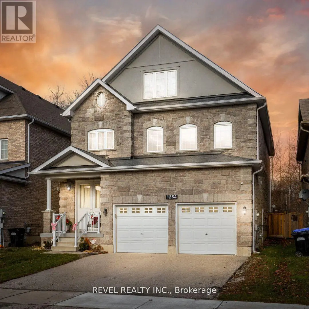 1254 Leslie Drive, Innisfil, Ontario  L9S 0G3 - Photo 3 - N12242395