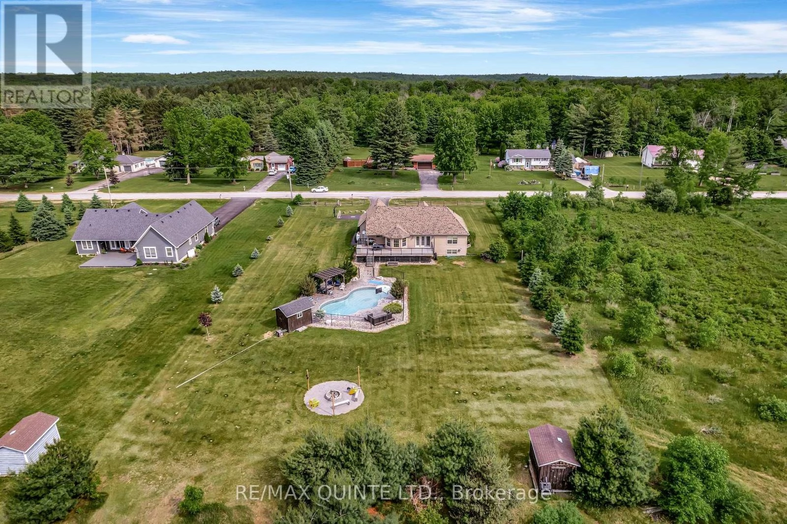 27 Charles Road, Tweed, Ontario K0K 3J0 - Photo 4 - X12242483