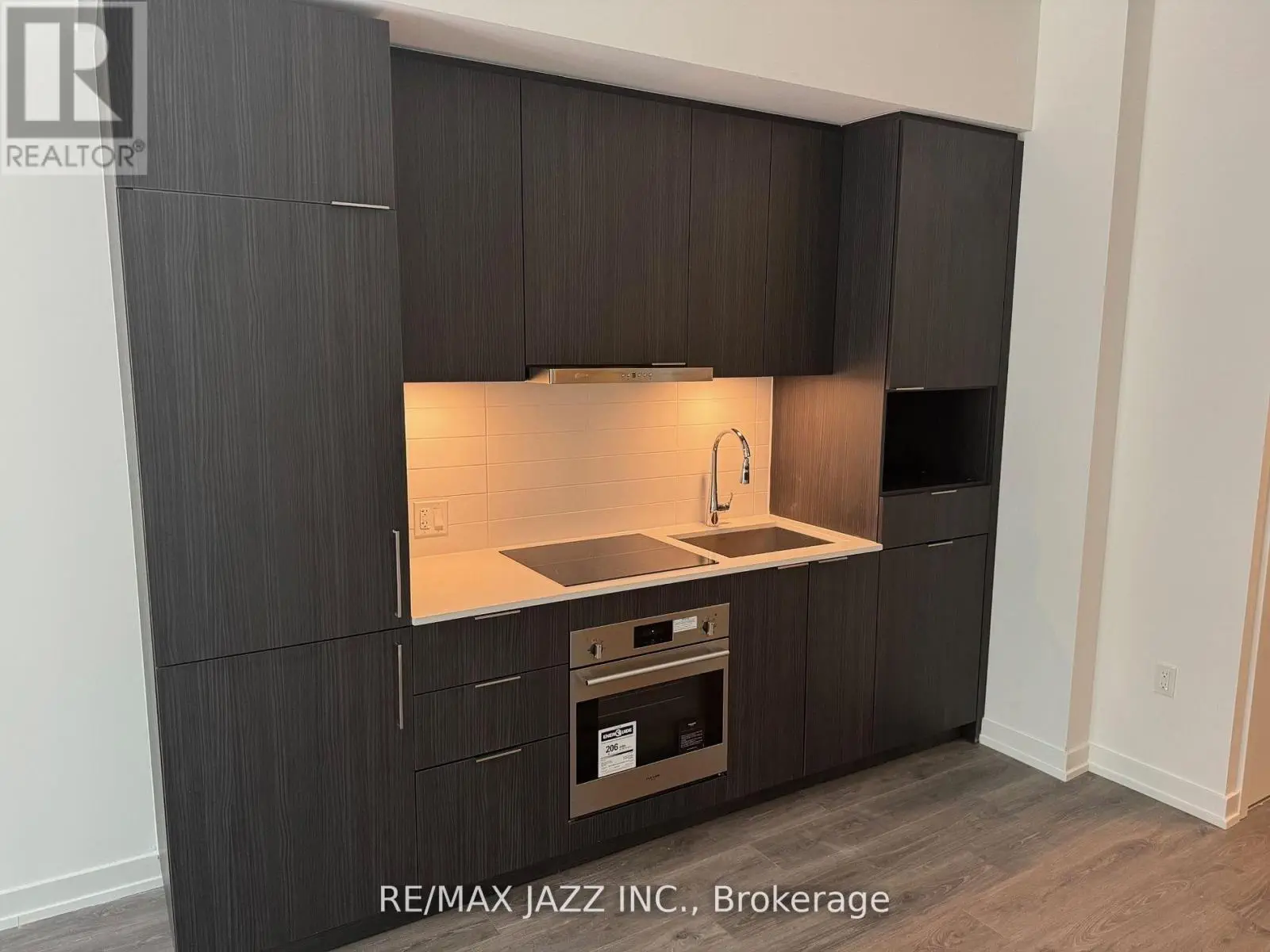 334 - 7 Golden Lion Heights, Toronto, Ontario  M2M 0C1 - Photo 1 - C12242726