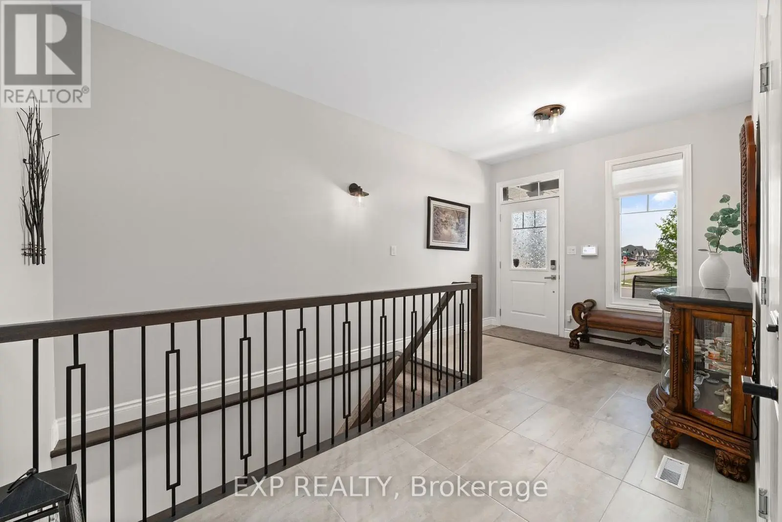 2 Mavety Court, Belleville, Ontario  K8N 0R6 - Photo 3 - X12243558