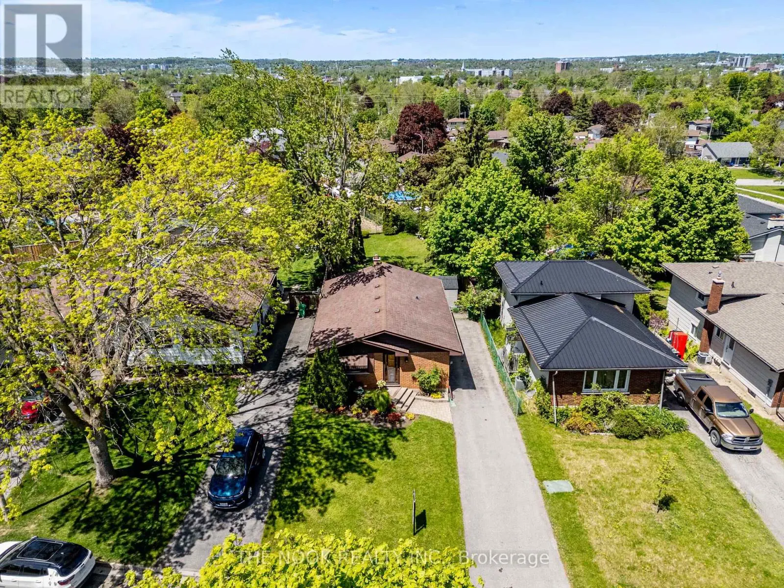 21 Rideau Crescent, Peterborough South, Ontario  K9J 1G7 - Photo 1 - X12241842