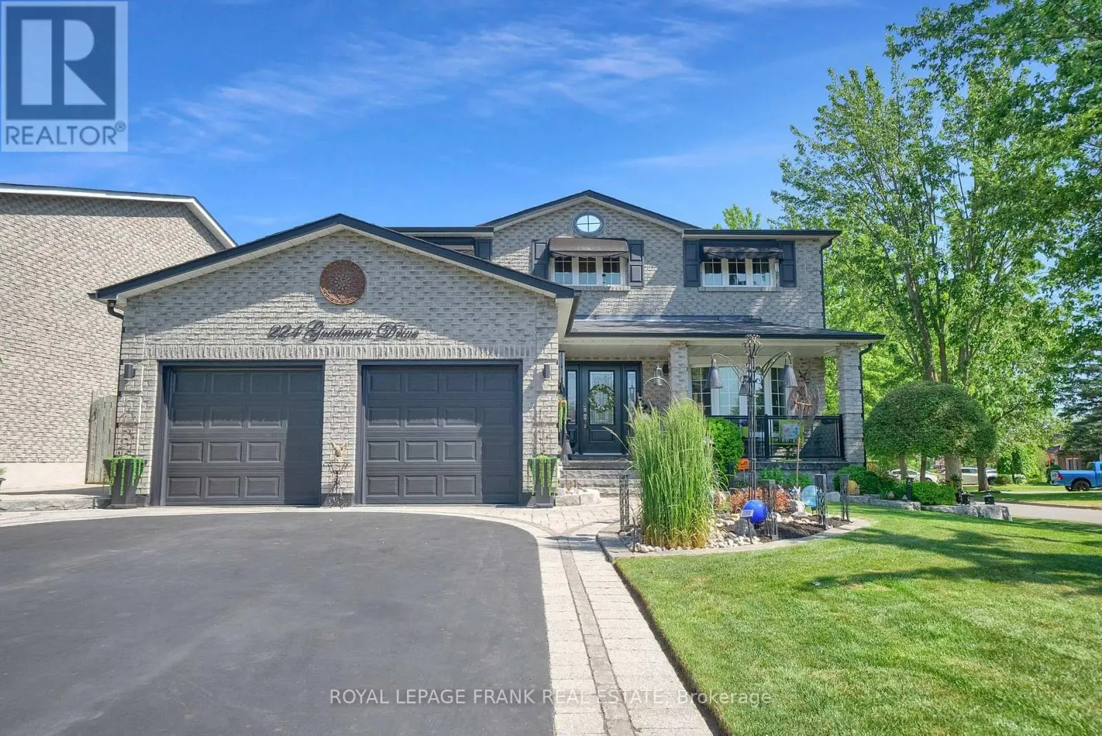 224 Goodman Drive, Oshawa, Ontario  L1J 7V5 - Photo 1 - E12243652