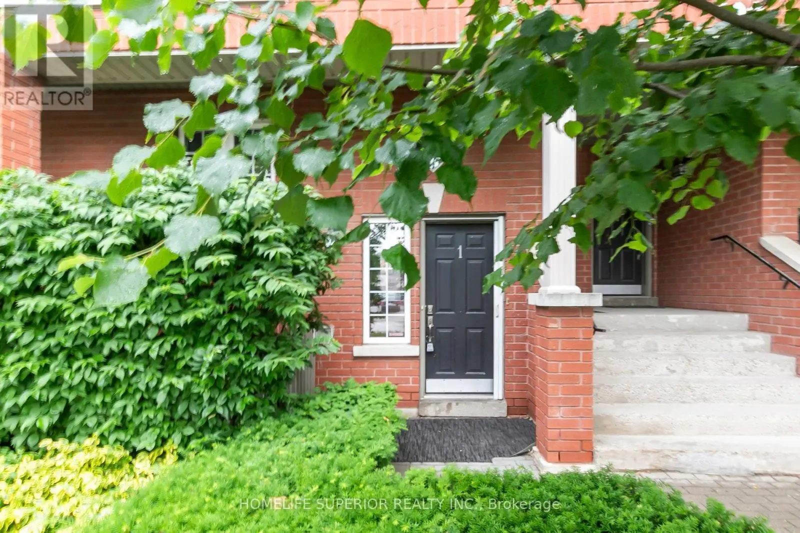 1 - 122 Strachan Avenue, Toronto, Ontario  M6J 3W4 - Photo 2 - C12244227