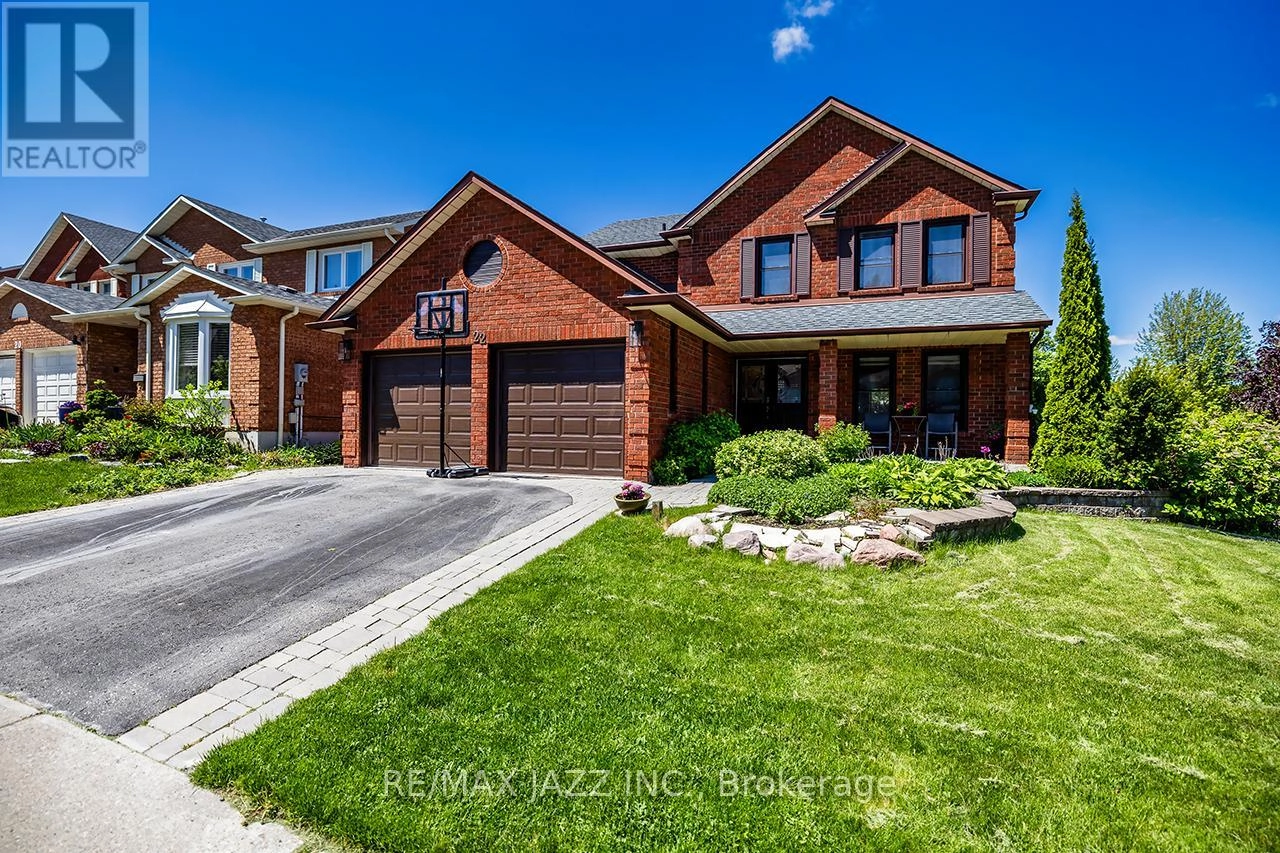 22 Kingswood Drive, Clarington, Ontario  L1E 1G2 - Photo 2 - E12244126