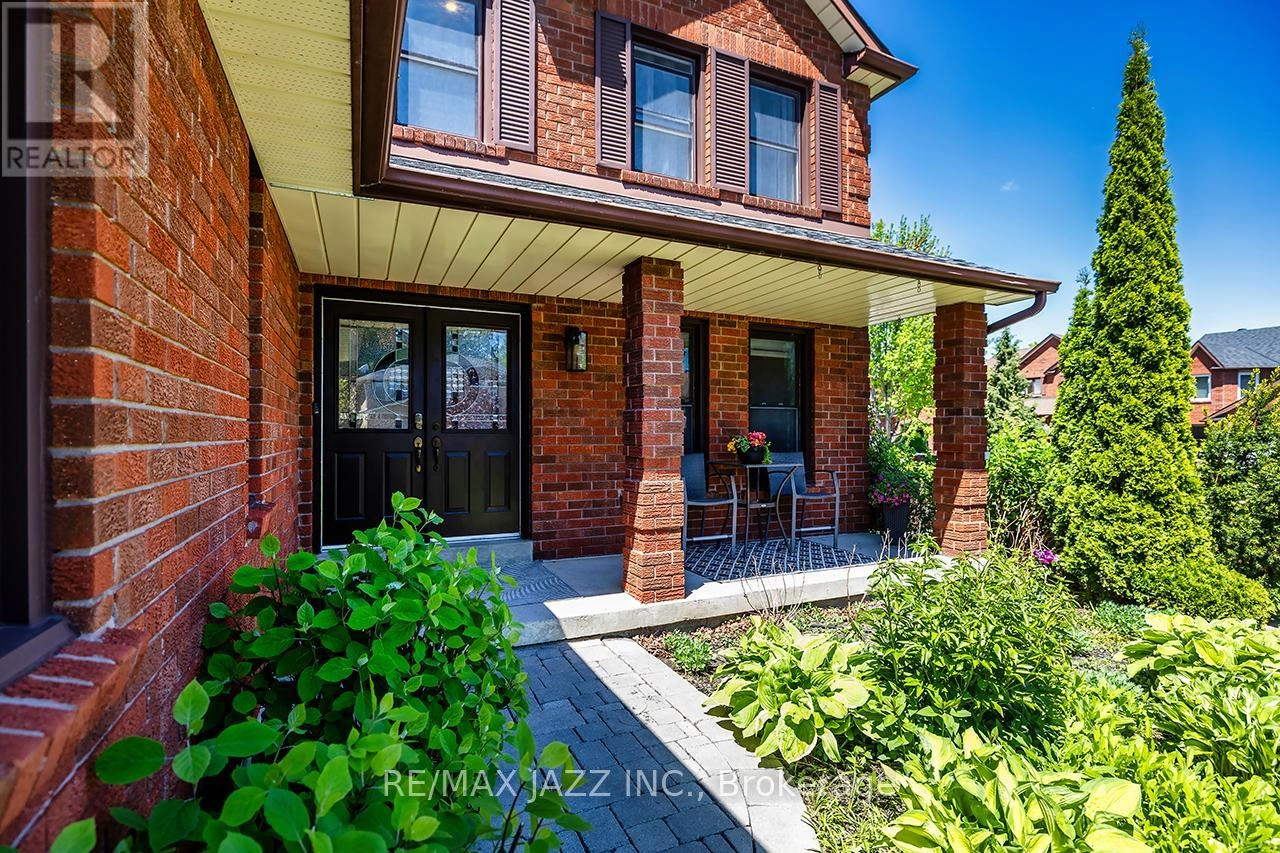 22 Kingswood Drive, Clarington, Ontario  L1E 1G2 - Photo 3 - E12244126