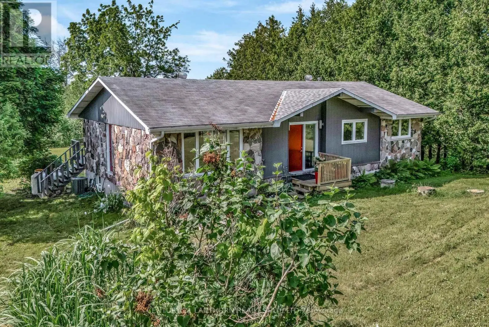 1593 LAKESIDE DRIVE, Prince Edward County, Ontario