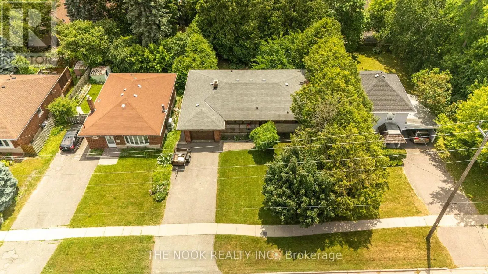 351 Rossland Road E, Oshawa, Ontario  L1G 2X2 - Photo 2 - E12244470