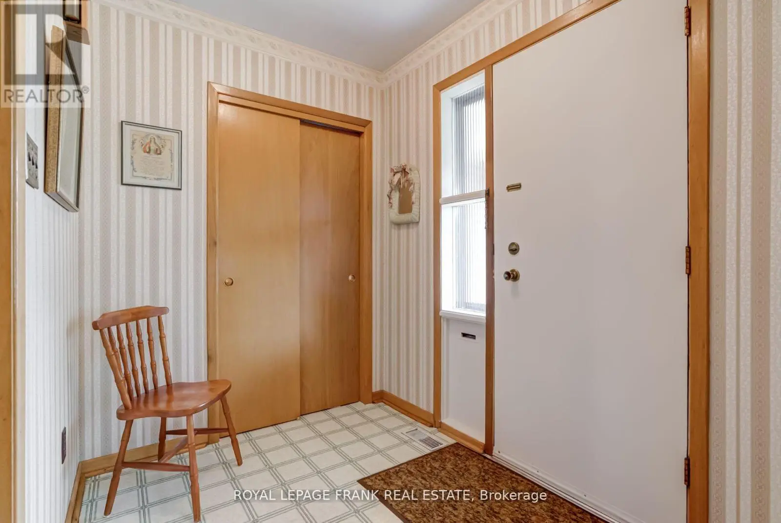 29 Sedgemount Drive, Toronto, Ontario  M1H 1X4 - Photo 2 - E12244518
