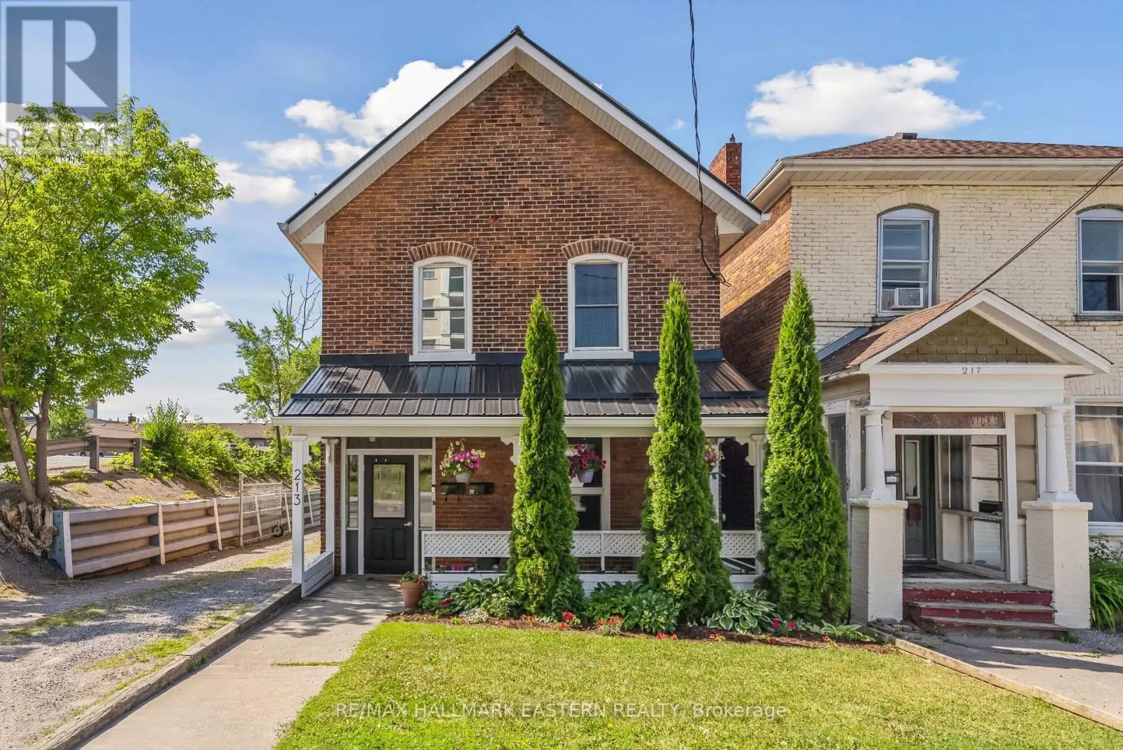 213 Brock Street, Peterborough Central, Ontario  K9H 2P6 - Photo 1 - X12244408