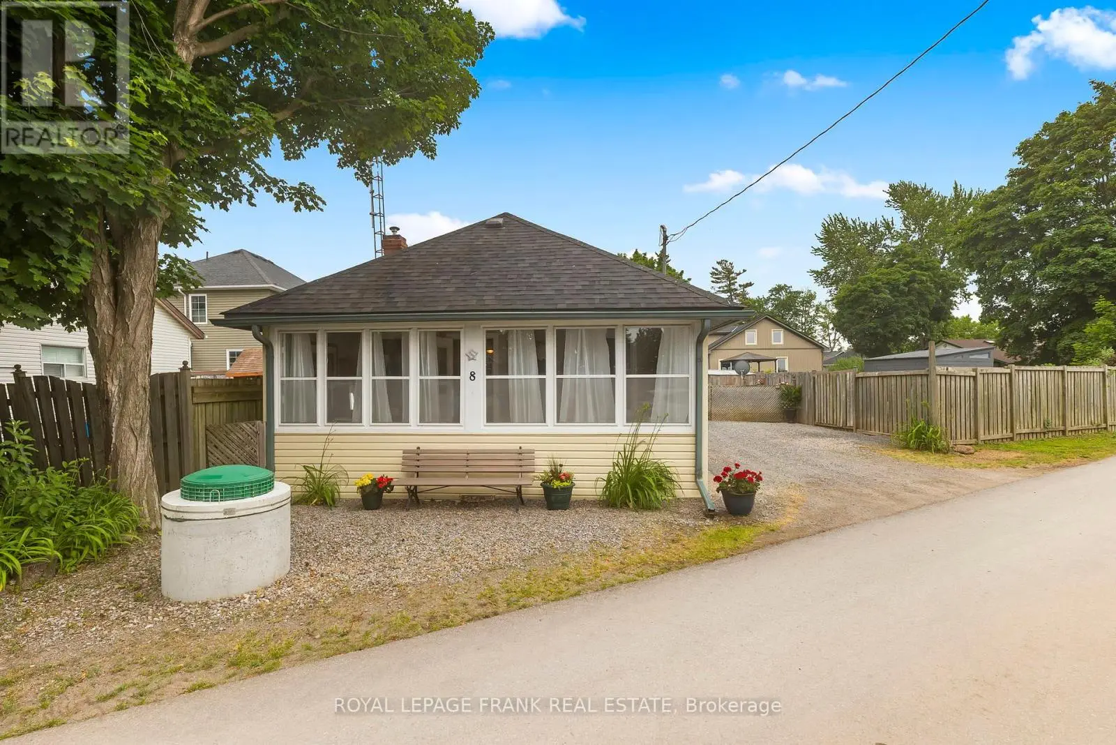 8 Angle Street, Scugog, Ontario  L0B 1E0 - Photo 2 - E12244768