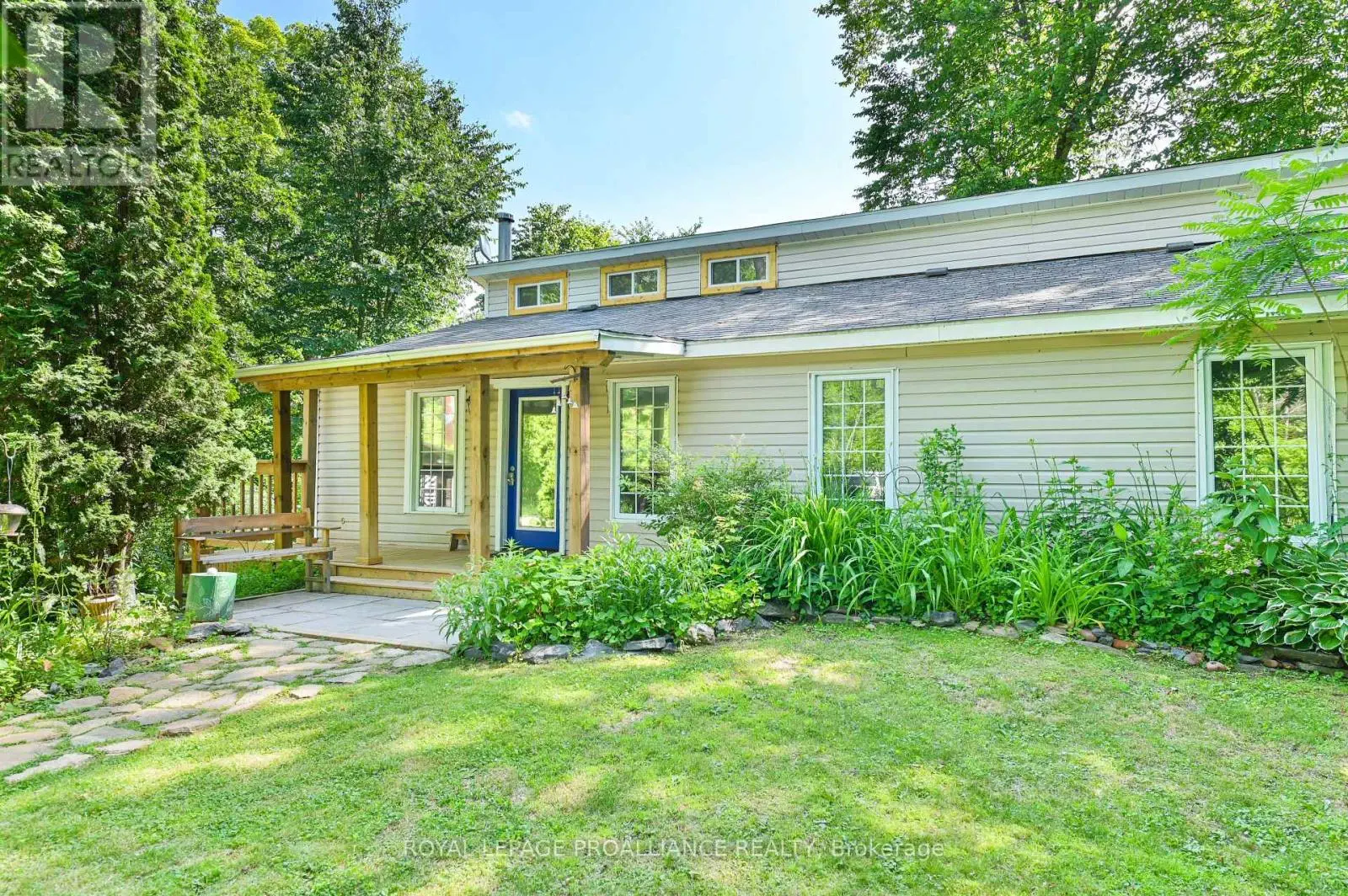 2704 ELM TREE ROAD, Frontenac, Ontario