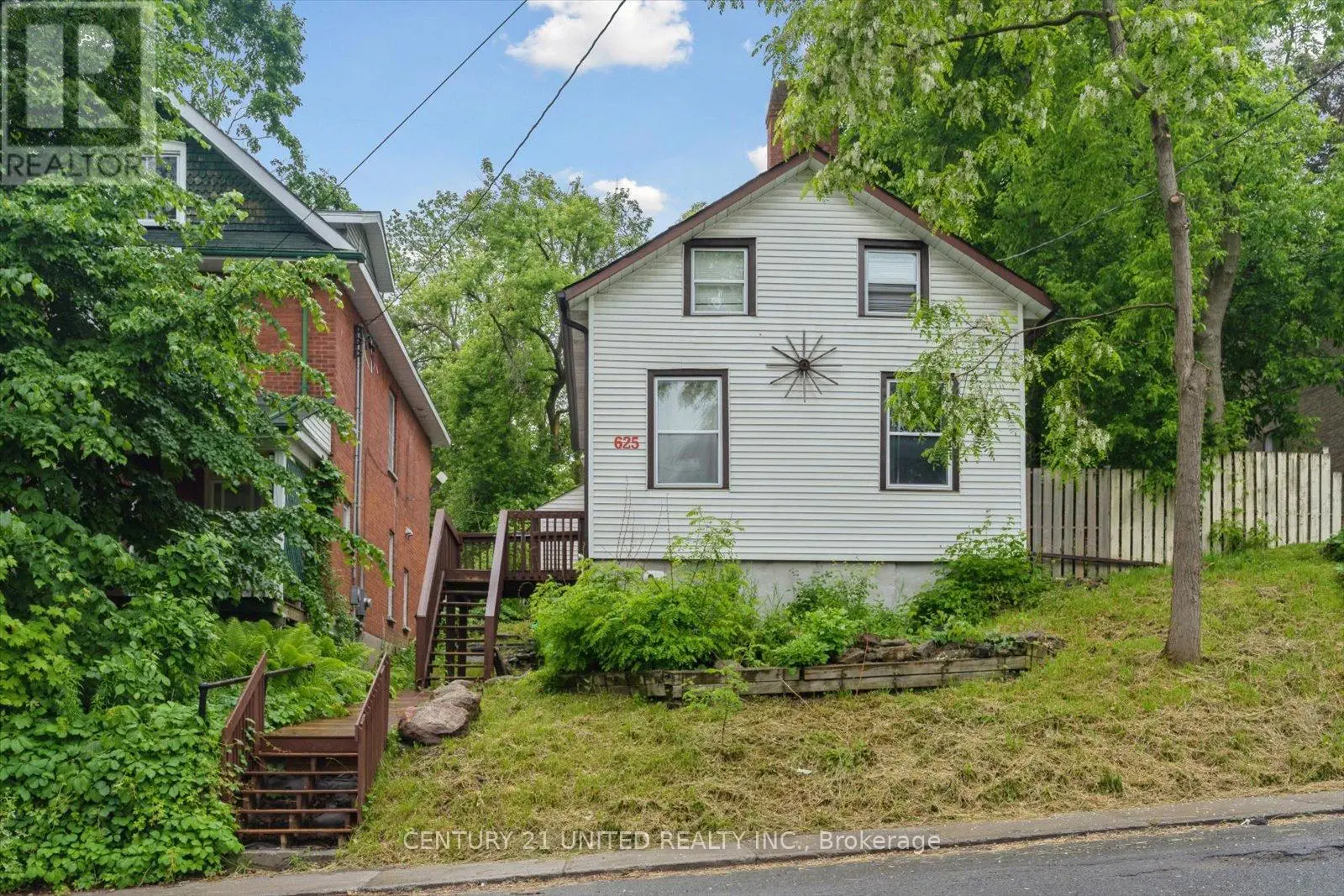 625 Aylmer Street N, Peterborough Central, Ontario  K9H 3X2 - Photo 3 - X12244993